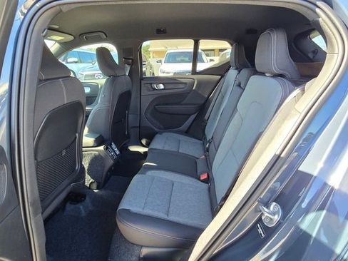 New 2026 Volvo XC40 B5 Core AWD/4WD image 15