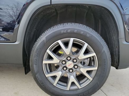 Certified 2022 GMC Acadia SLE w/ Driver Convenience Package image 21