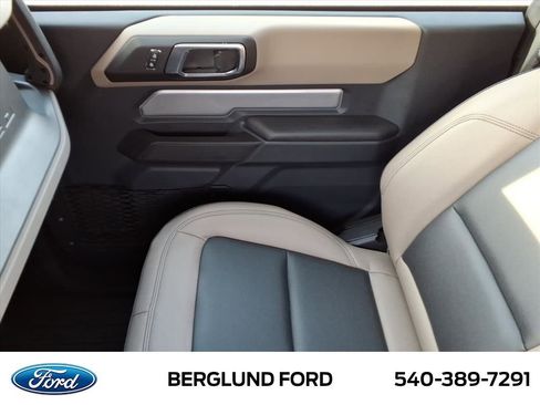 Used 2024 Ford Bronco Big Bend image 33