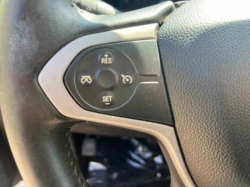 Used 2015 Chevrolet Colorado LT RWD image 14