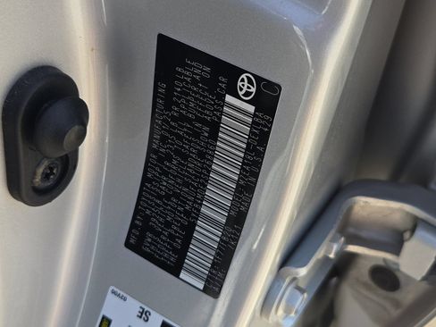 Used 2025 Toyota Corolla LE FWD image 25