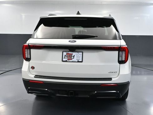 Used 2025 Ford Explorer ST-Line w/ ST-Line Street Pack image 7
