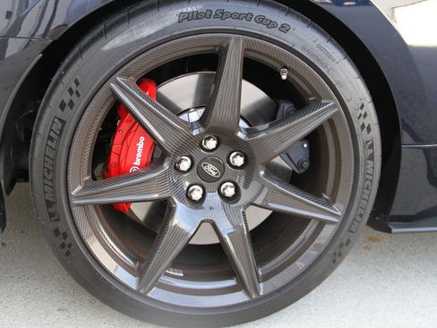 Used 2021 Ford Mustang Shelby GT500 w/ Carbon Fiber Track Pack RWD image 32