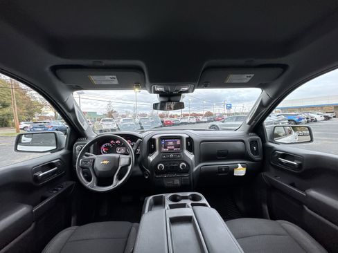 Used 2022 Chevrolet Silverado 1500 Custom image 21