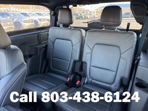 Used 2022 Ford Bronco Badlands image 10