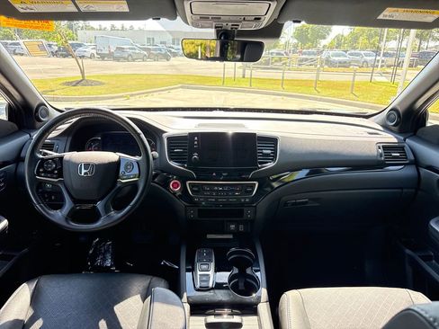 Used 2021 Honda Passport Elite image 16