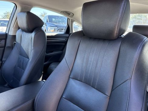 Used 2019 Honda Accord Touring image 26