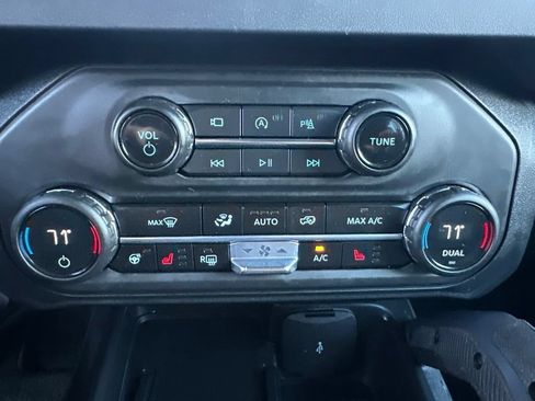Used 2025 Ford Bronco Outer Banks w/ Sasquatch Package AWD/4WD image 22