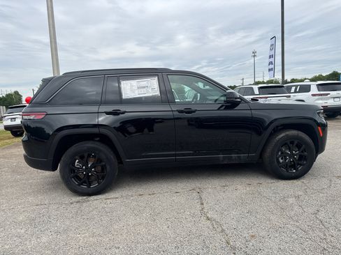 New 2026 Jeep Grand Cherokee Altitude AWD/4WD image 5