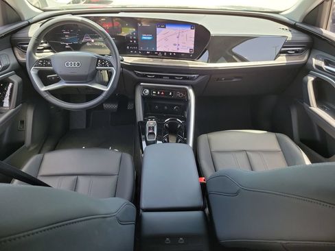 Used 2025 Audi Q5 Premium w/ Convenience Package AWD/4WD image 10
