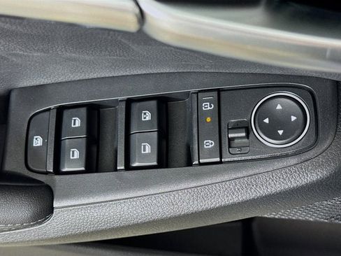 New 2026 Kia Seltos S image 18