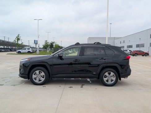 Used 2023 Toyota RAV4 XLE w/ Convenience Package AWD/4WD image 3