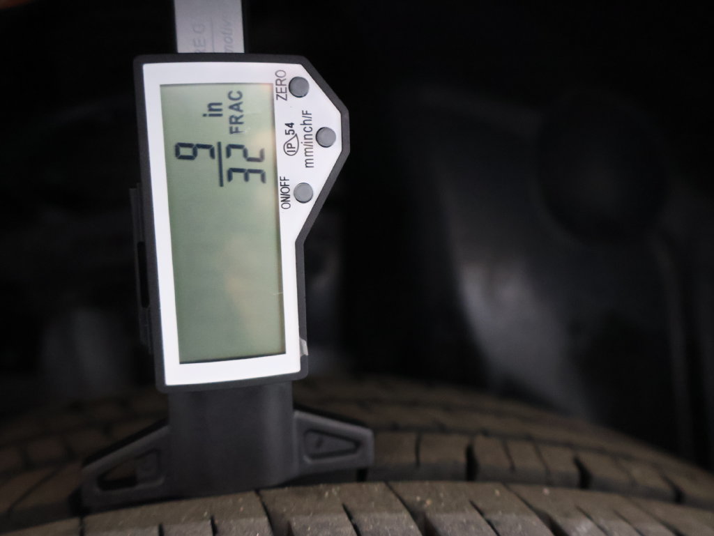Used 2018 Maserati Levante AWD/4WD image 31