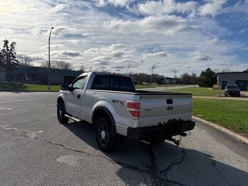 Used 2010 Ford F150 STX image 3