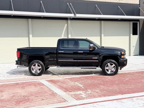 Used 2016 Chevrolet Silverado 2500 LTZ w/ Duramax Plus Package AWD/4WD image 8