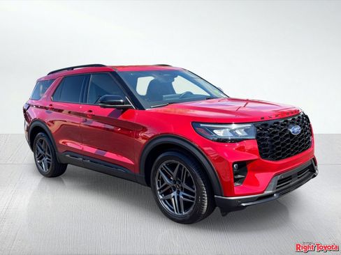 Used 2025 Ford Explorer ST w/ Sun And Sound Package AWD/4WD image 7