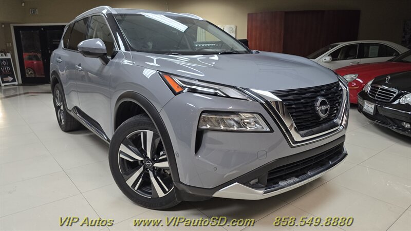 Used 2022 Nissan Rogue Platinum w/ Head-Up Display Package FWD image 1