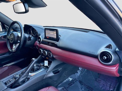 Used 2020 MAZDA MX-5 Miata RF Grand Touring image 27