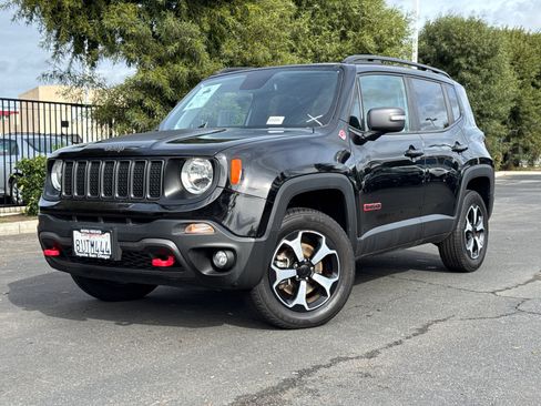 Used 2019 Jeep Renegade Trailhawk image 2