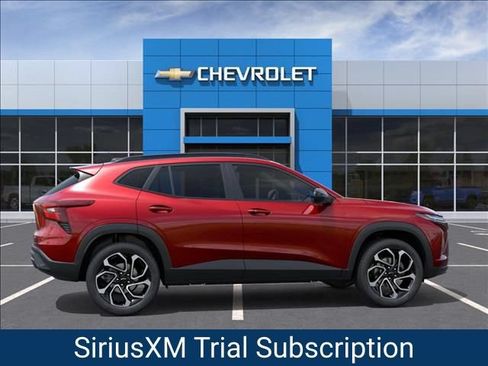 New 2026 Chevrolet Trax RS w/ Driver Confidence Package FWD image 5