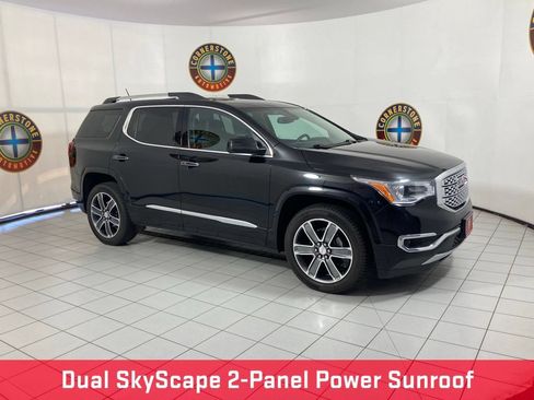 Used 2018 GMC Acadia Denali w/ Technology Package AWD/4WD image 22
