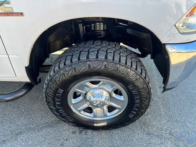 Used 2016 RAM 3500 Tradesman w/ Chrome Appearance Group AWD/4WD image 22