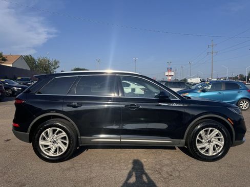 Used 2022 Lincoln Corsair FWD image 4