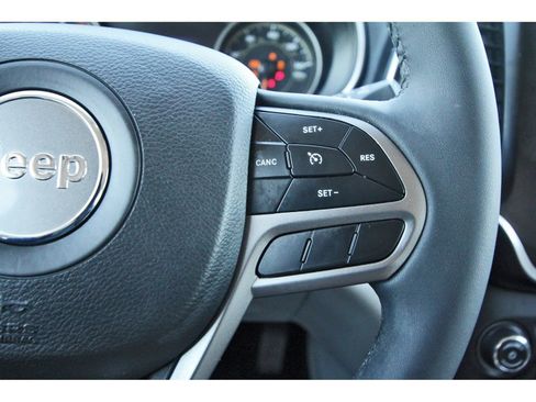 Used 2022 Jeep Cherokee Latitude Lux image 19