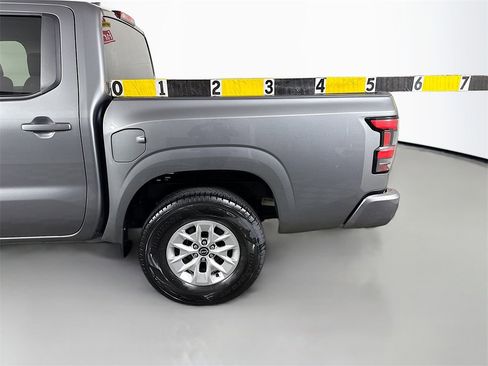 Certified 2024 Nissan Frontier SV image 15