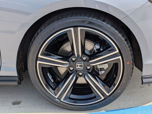Certified 2025 Honda Accord Sport image 32
