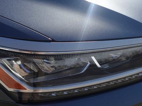 Used 2017 Volkswagen Passat 1.8T SE w/ SE Lighting Package image 14