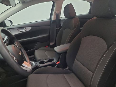 Used 2023 Kia Forte LXS FWD image 17