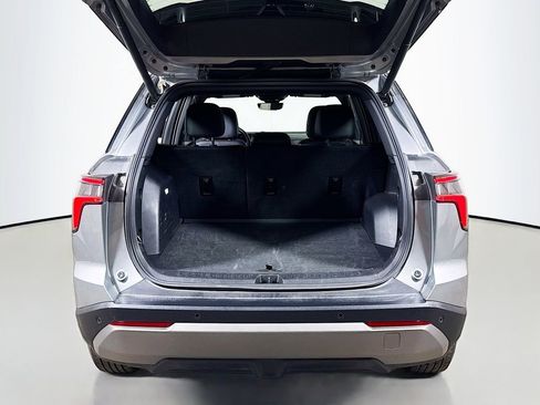 Used 2025 Chevrolet Equinox LT w/ Convenience Package II FWD image 24