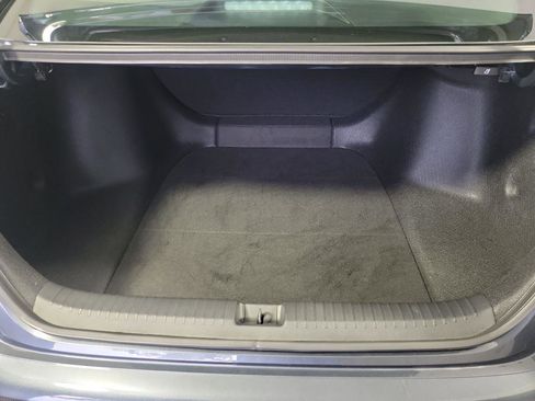 Certified 2025 Honda Accord LX image 9