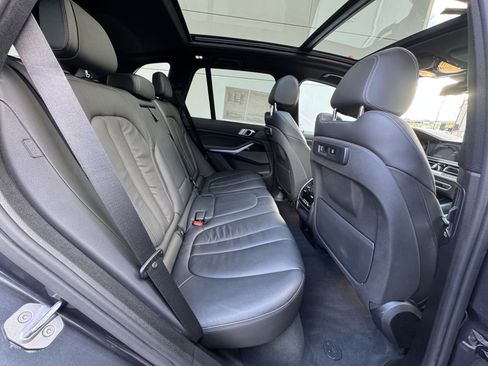 Used 2019 BMW X5 xDrive40i w/ Premium Package 2 image 31