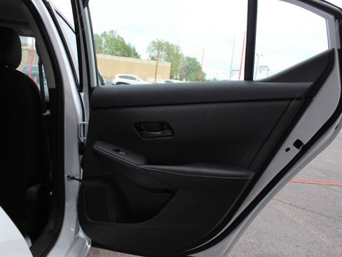Used 2025 Nissan Sentra SV FWD image 12
