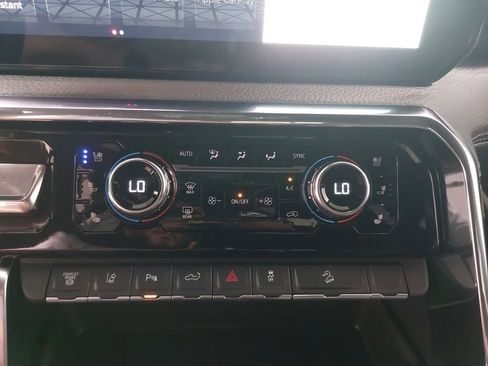 Used 2025 GMC Sierra 2500 Denali w/ Denali Reserve Package image 20