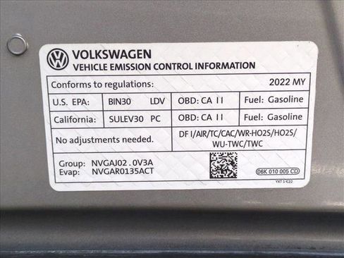 Used 2022 Volkswagen Tiguan SE R-Line image 23