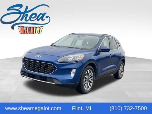 Used 2022 Ford Escape Titanium image 1