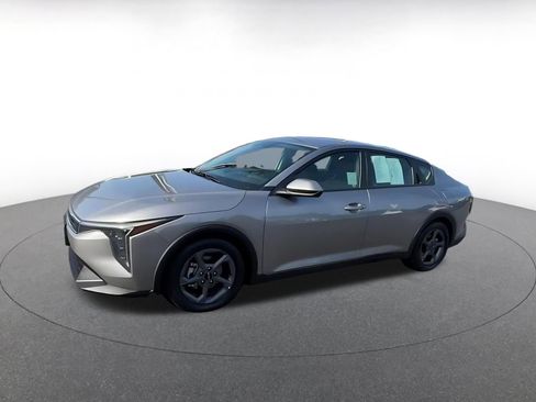 Used 2025 Kia K4 LXS FWD image 8