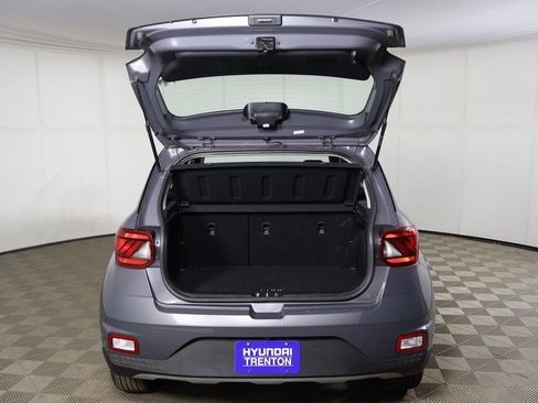 Certified 2024 Hyundai Venue SEL FWD image 14