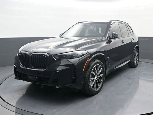 Used 2026 BMW X5 xDrive40i w/ M Sport Package image 1