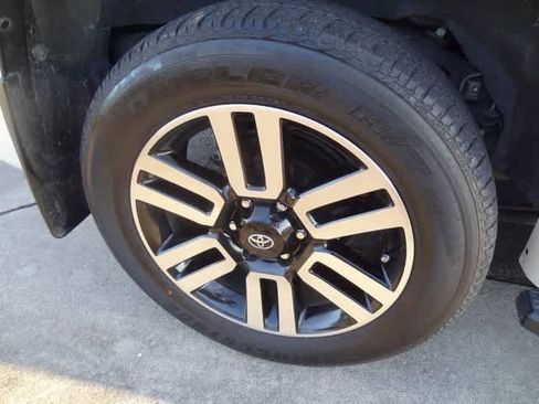 Used 2023 Toyota 4Runner Limited image 31