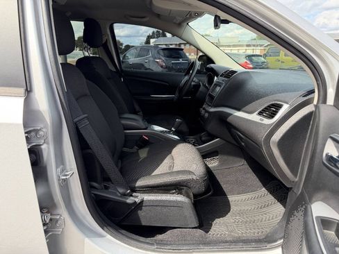 Used 2012 Dodge Journey SXT w/ Popular Equipment Group FWD image 11