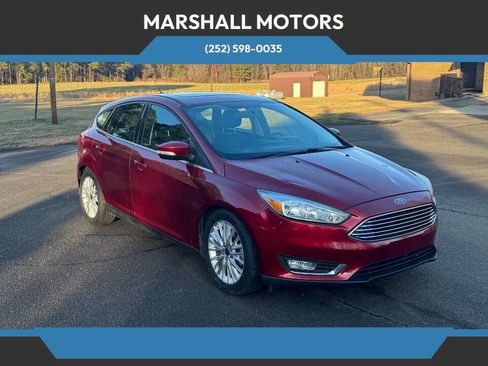 Used 2015 Ford Focus Titanium image 1