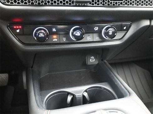 Used 2023 Honda HR-V Sport image 25