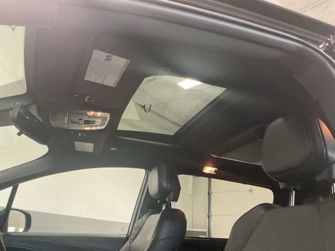 Used 2026 Toyota Sienna Limited image 18