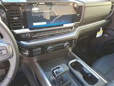 New 2026 Chevrolet Silverado 1500 LTZ w/ LTZ Premium Package image 8