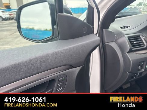 Used 2025 Honda Passport EX-L image 13