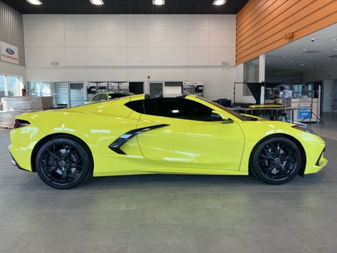 Used 2020 Chevrolet Corvette Stingray Coupe w/ 1LT image 4